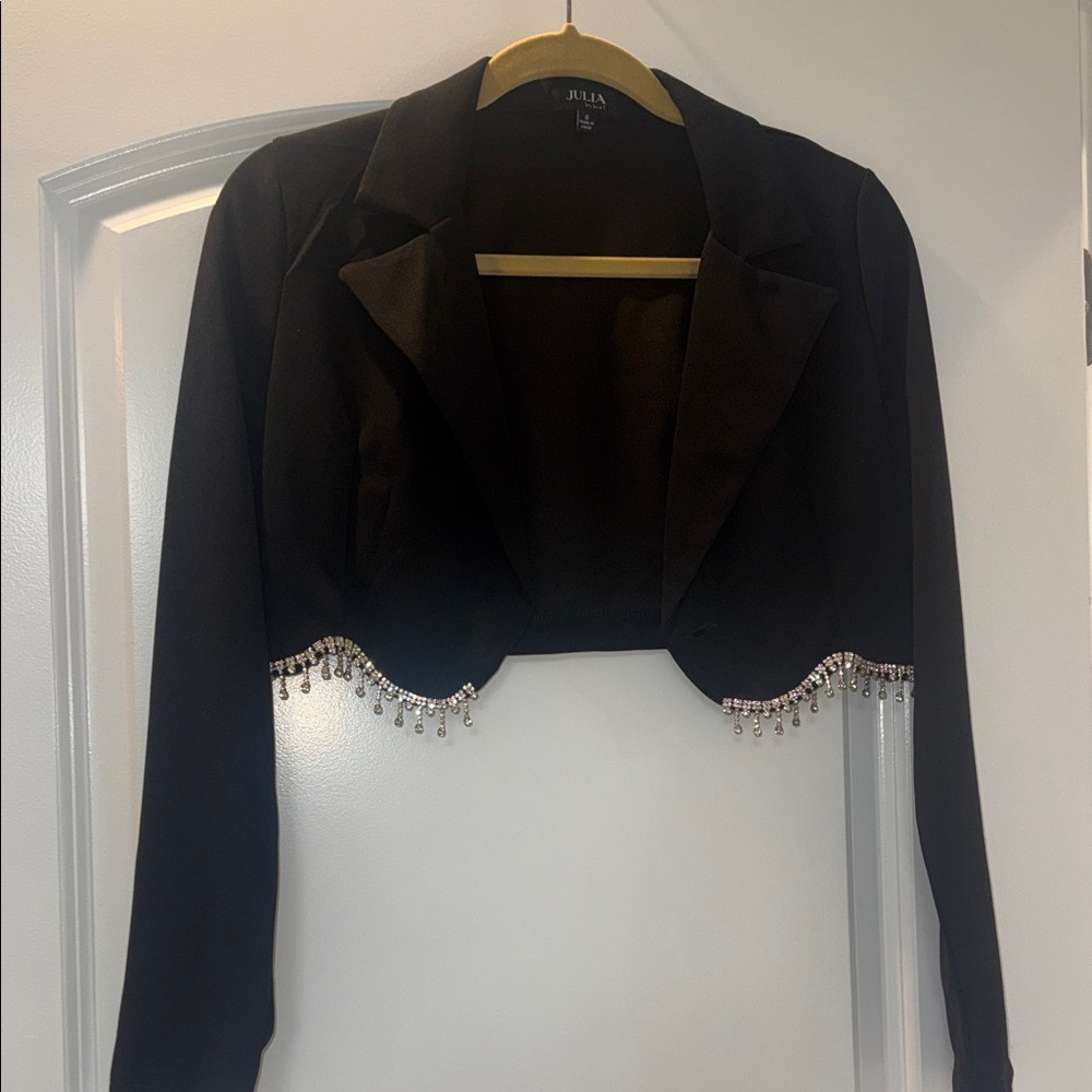 Elegant Black Cropped Blazer with Crystal Accents